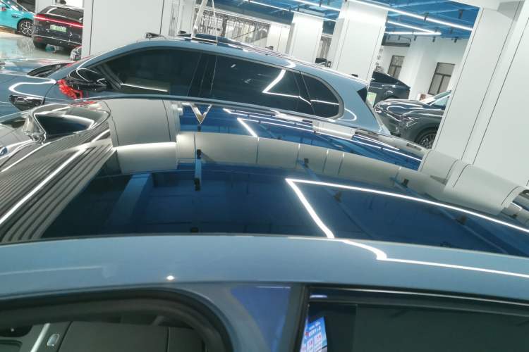 Used Leapmotor B01 2025 550 LiDAR Edition Roof