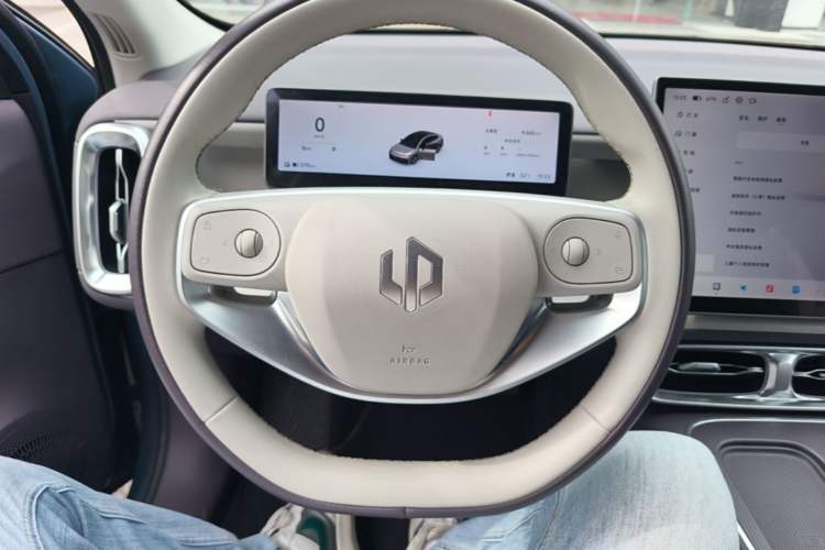 Used Leapmotor B01 2025 550 LiDAR Edition Steering Wheel