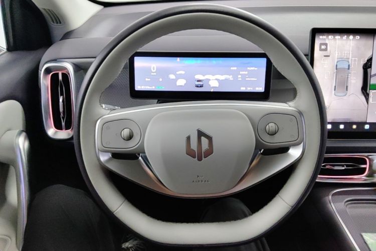 Used Leapmotor B01 2025 550 LiDAR Edition Steering Wheel