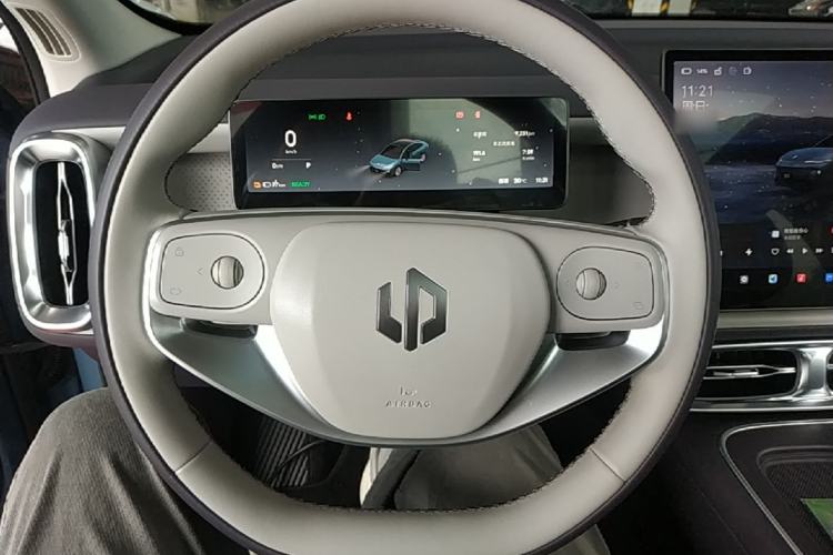 Used Leapmotor B01 2025 550 LiDAR Edition Steering Wheel