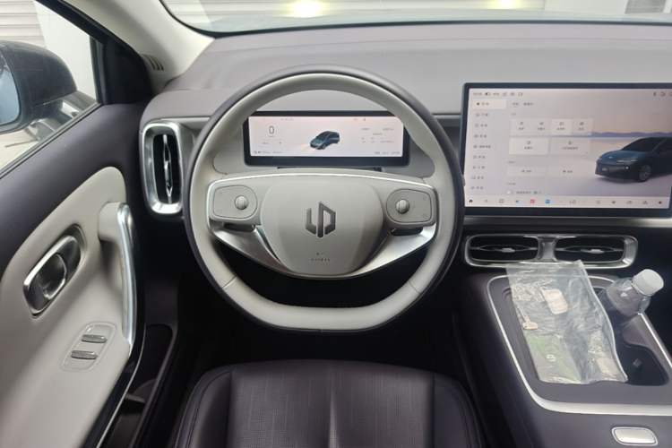 Used Leapmotor B01 2025 550 LiDAR Edition Steering Wheel