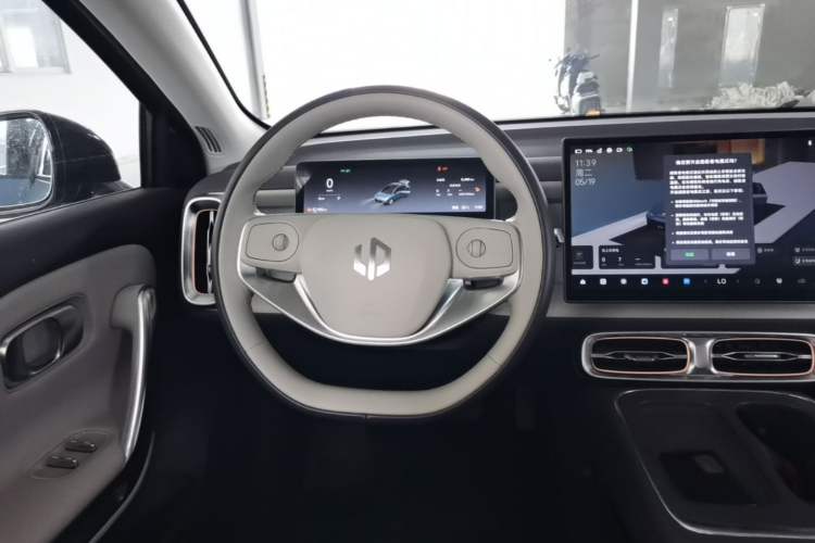 Used Leapmotor B01 2025 550 LiDAR Edition Steering Wheel