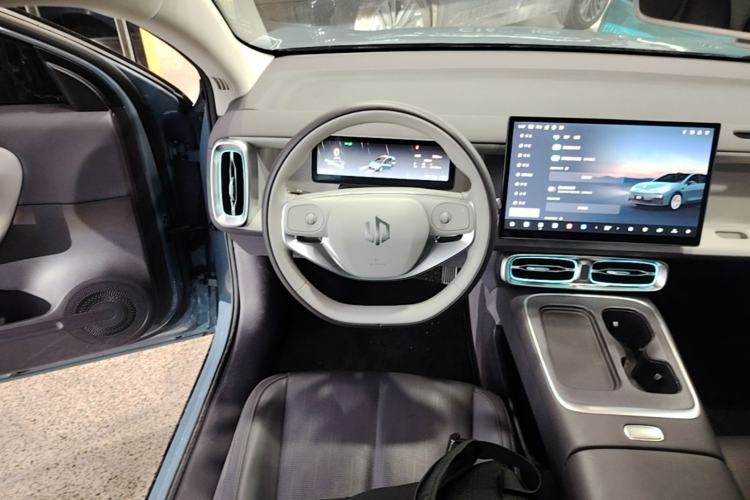 Used Leapmotor B01 2025 550 LiDAR Edition Steering Wheel