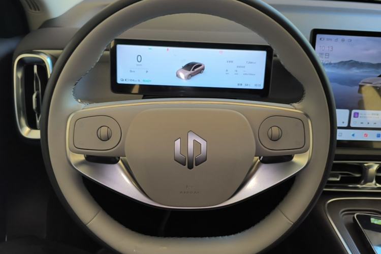 Used Leapmotor B01 2025 550 LiDAR Edition Steering Wheel