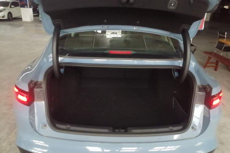 Used Leapmotor B01 2025 550 LiDAR Edition Trunk