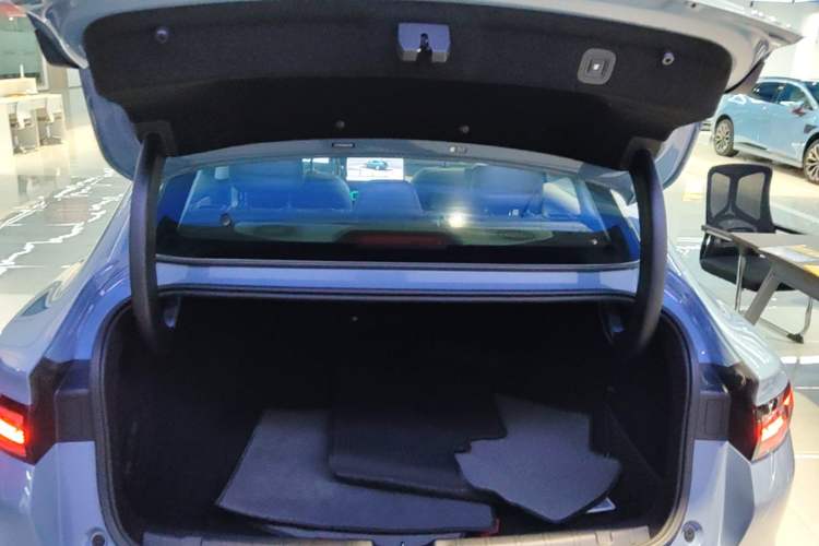 Used Leapmotor B01 2025 550 LiDAR Edition Trunk