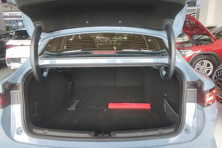 Used Leapmotor B01 2025 550 LiDAR Edition Trunk
