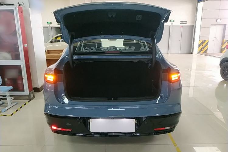 Used Leapmotor B01 2025 550 LiDAR Edition Trunk