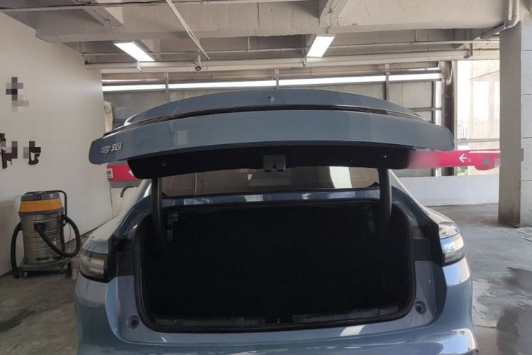 Used Leapmotor B01 2025 550 LiDAR Edition Trunk