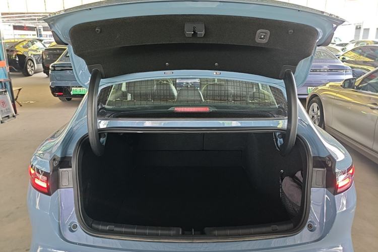 Used Leapmotor B01 2025 550 LiDAR Edition Trunk