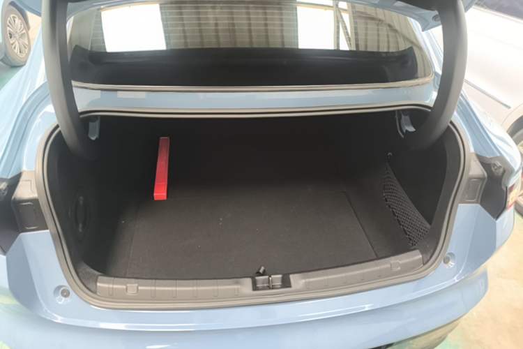 Used Leapmotor B01 2025 550 LiDAR Edition Trunk