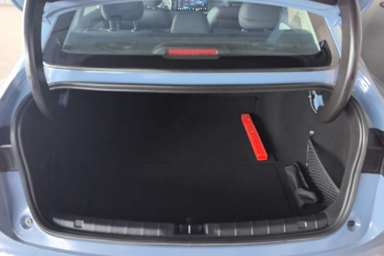 Used Leapmotor B01 2025 550 LiDAR Edition Trunk