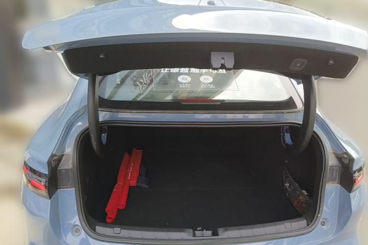 Used Leapmotor B01 2025 550 LiDAR Edition Trunk