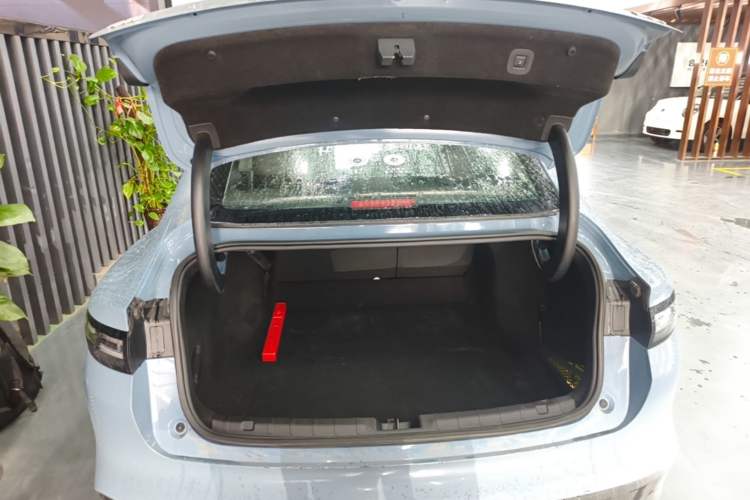 Used Leapmotor B01 2025 550 LiDAR Edition Trunk
