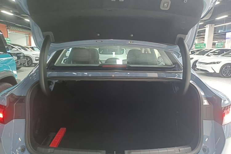 Used Leapmotor B01 2025 550 LiDAR Edition Trunk
