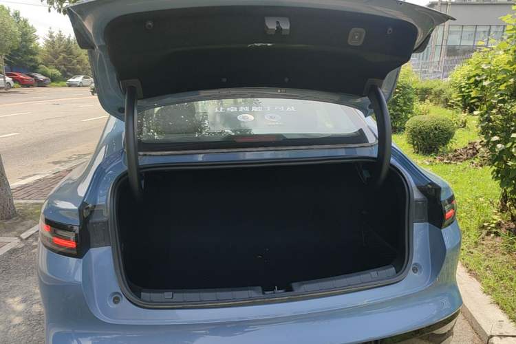 Used Leapmotor B01 2025 550 LiDAR Edition Trunk