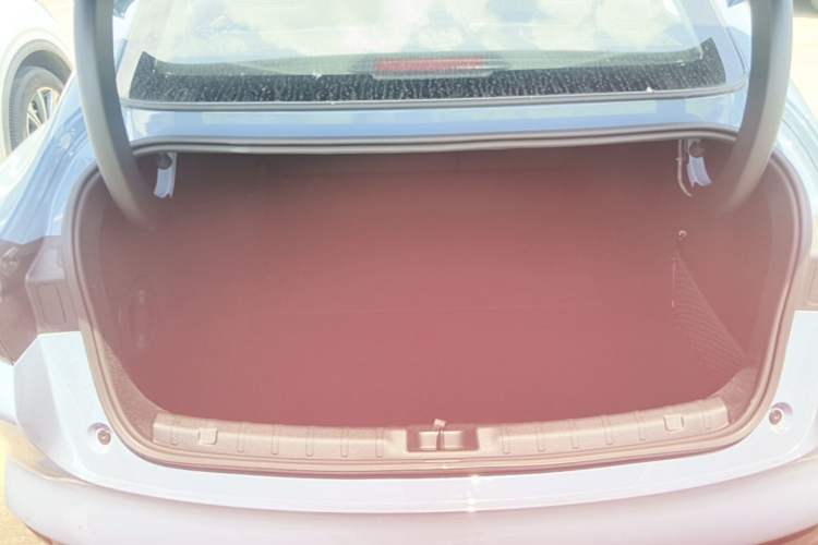 Used Leapmotor B01 2025 550 LiDAR Edition Trunk