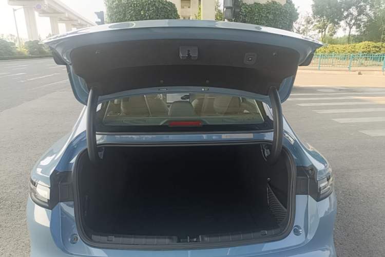 Used Leapmotor B01 2025 550 LiDAR Edition Trunk