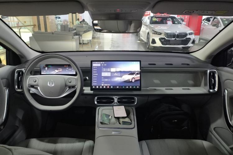 Used Leapmotor B01 2025 650 LiDAR Edition Center Console
