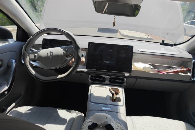 Used Leapmotor B01 2025 650 Enjoyment Edition Center Console