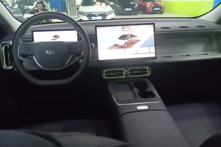 Used Leapmotor B01 2025 550 LiDAR Edition Center Console