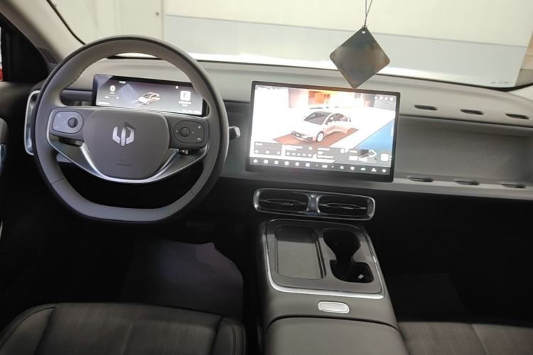 Used Leapmotor B01 2025 550 LiDAR Edition Center Console