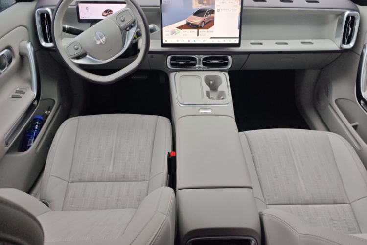 Used Leapmotor B01 2025 650 Enjoyment Edition Center Console