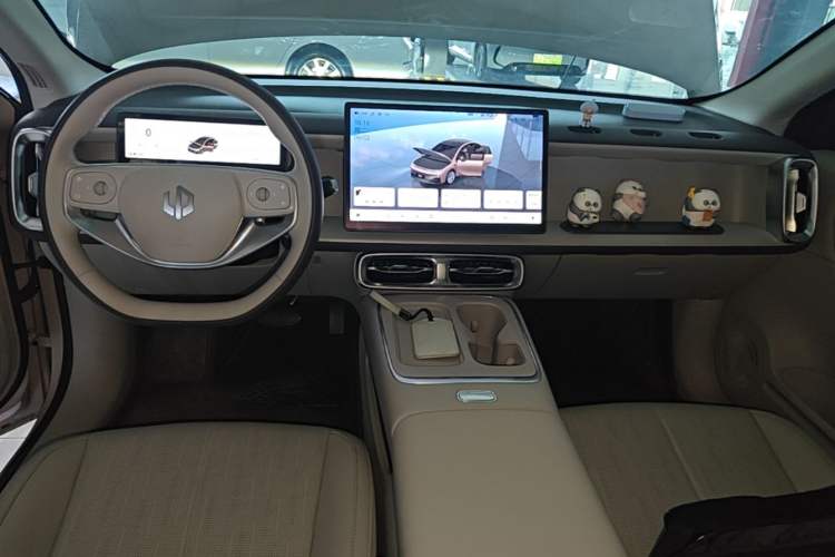 Used Leapmotor B01 2025 650 Enjoyment Edition Center Console