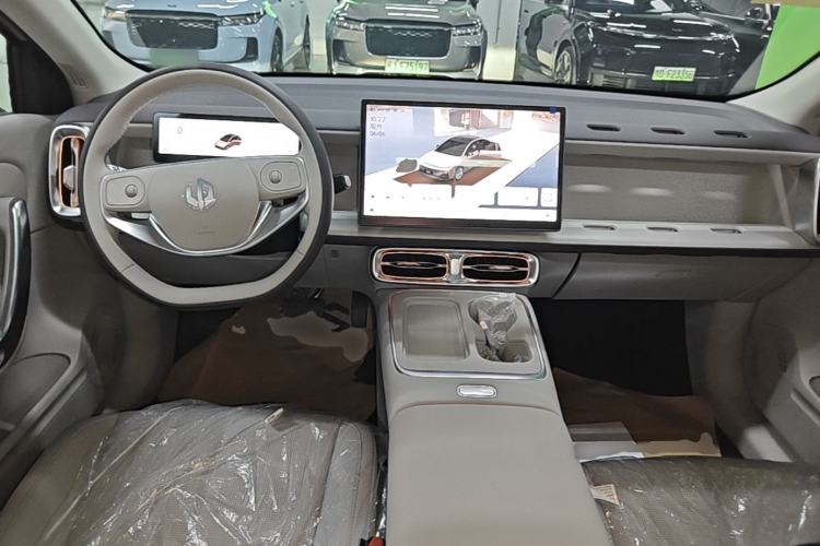 Used Leapmotor B01 2025 650 Enjoyment Edition Center Console