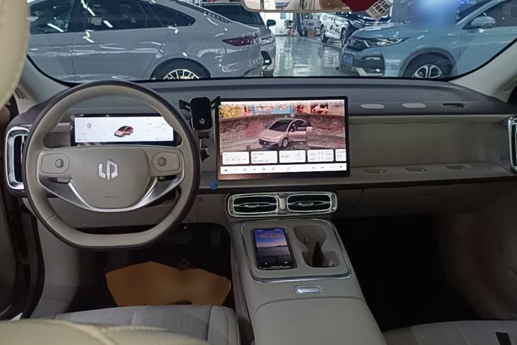 Used Leapmotor B01 2025 650 Enjoyment Edition Center Console