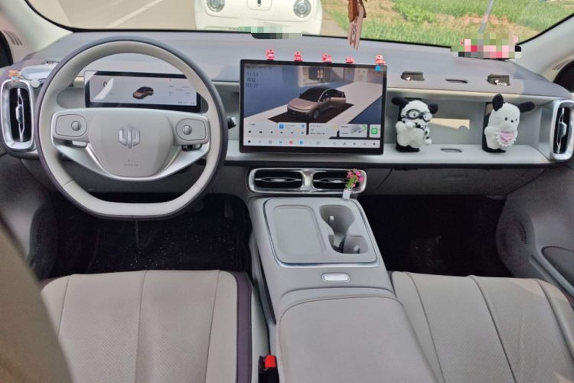 Used Leapmotor B01 2025 650 Enjoyment Edition Center Console