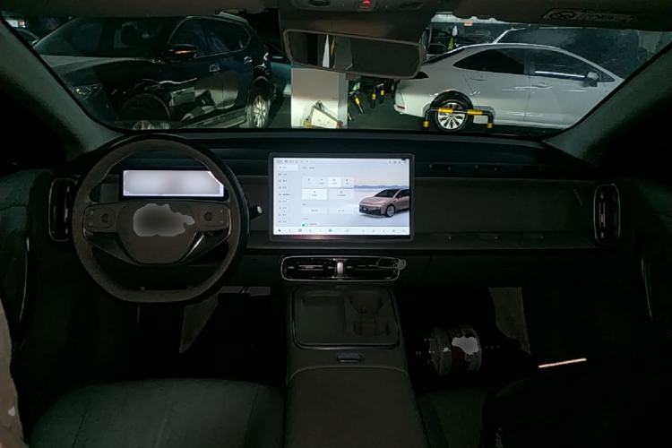 Used Leapmotor B01 2025 650 Enjoyment Edition Center Console