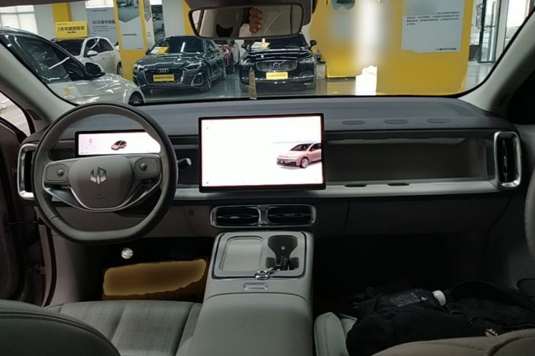 Used Leapmotor B01 2025 550 Enjoyment Edition Center Console