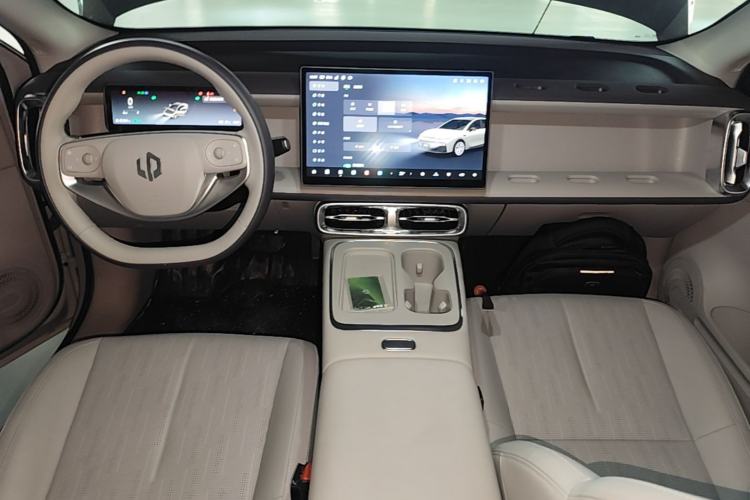 Used Leapmotor B01 2025 650 Enjoyment Edition Center Console