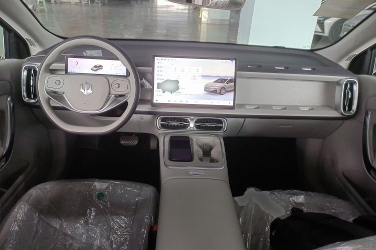 Used Leapmotor B01 2025 550 Comfort Edition Center Console