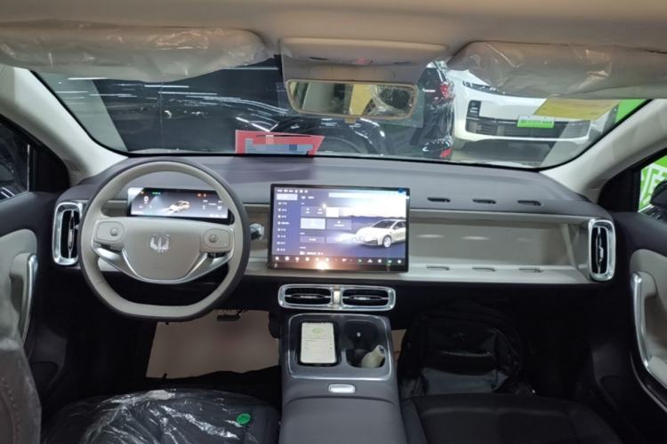 Used Leapmotor B01 2025 650 LiDAR Edition Center Console