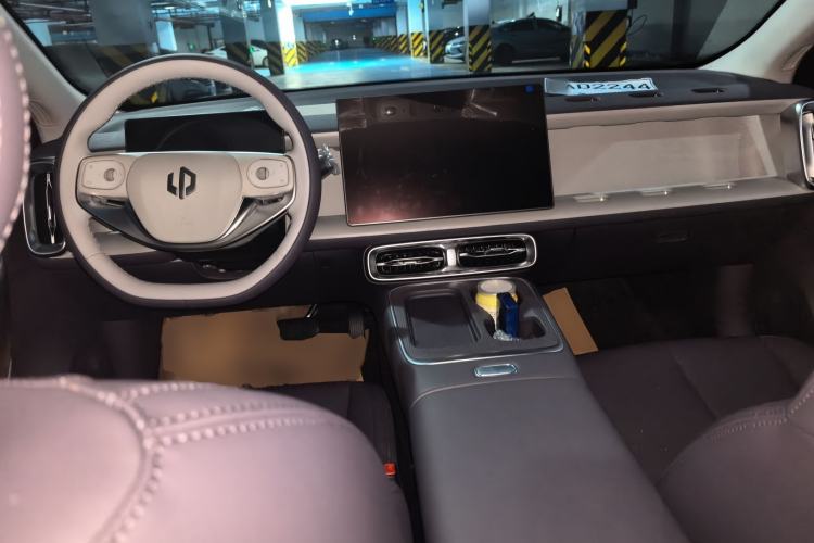 Used Leapmotor B01 2025 650 Enjoyment Edition Center Console