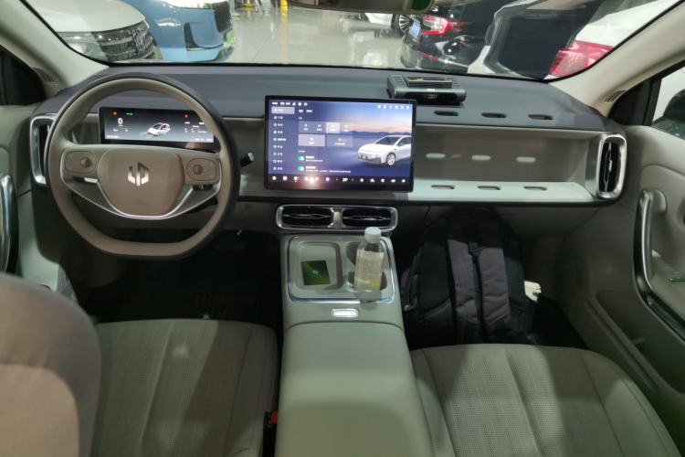Used Leapmotor B01 2025 650 Enjoyment Edition Center Console