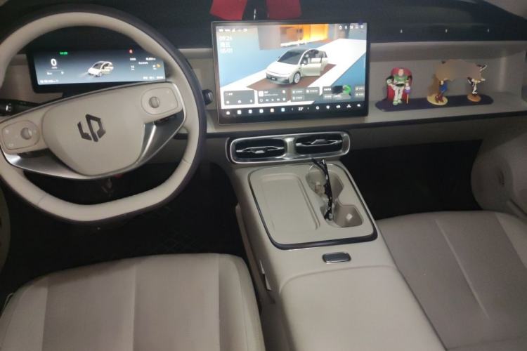 Used Leapmotor B01 2025 650 LiDAR Edition Center Console