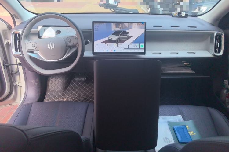 Used Leapmotor B01 2025 650 LiDAR Edition Center Console