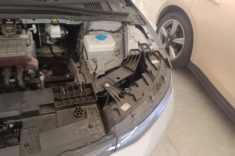 Used Leapmotor B01 2025 650 Enjoyment Edition Engine Bay Left