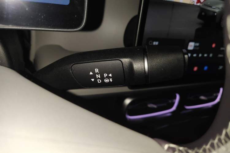 Used Leapmotor B01 2025 650 Enjoyment Edition Gear Lever