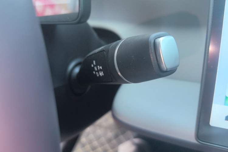 Used Leapmotor B01 2025 650 LiDAR Edition Gear Lever