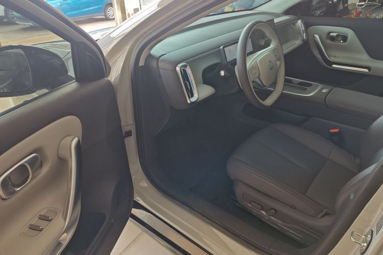 Used Leapmotor B01 2025 650 LiDAR Edition Interior 3