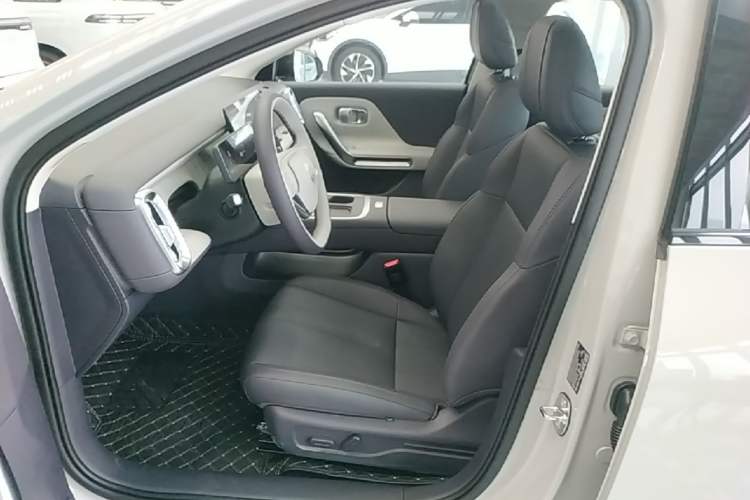 Used Leapmotor B01 2025 650 Enjoyment Edition Left Front Seat