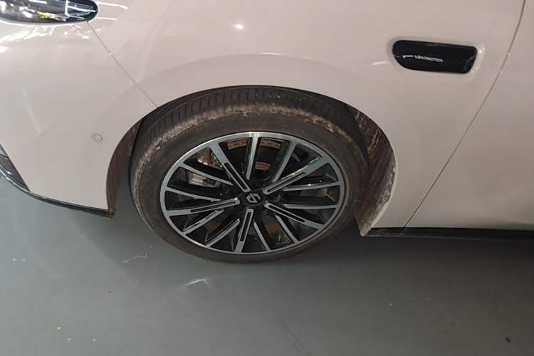 Used Leapmotor B01 2025 650 Enjoyment Edition Left Front Wheel Hub