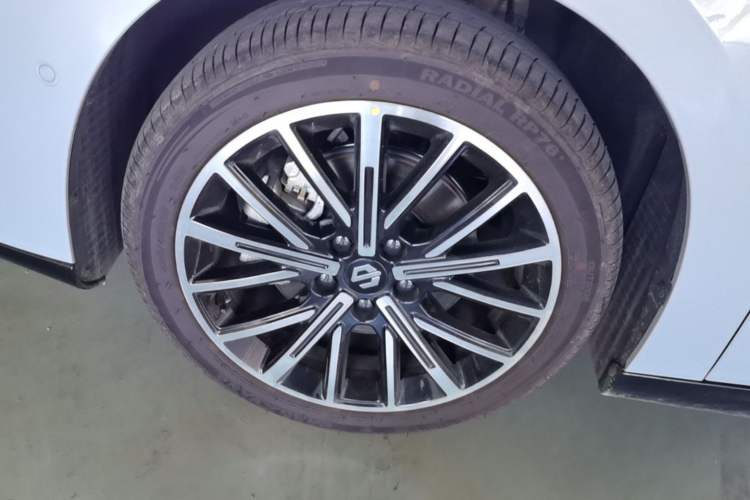 Used Leapmotor B01 2025 650 Enjoyment Edition Left Front Wheel Hub