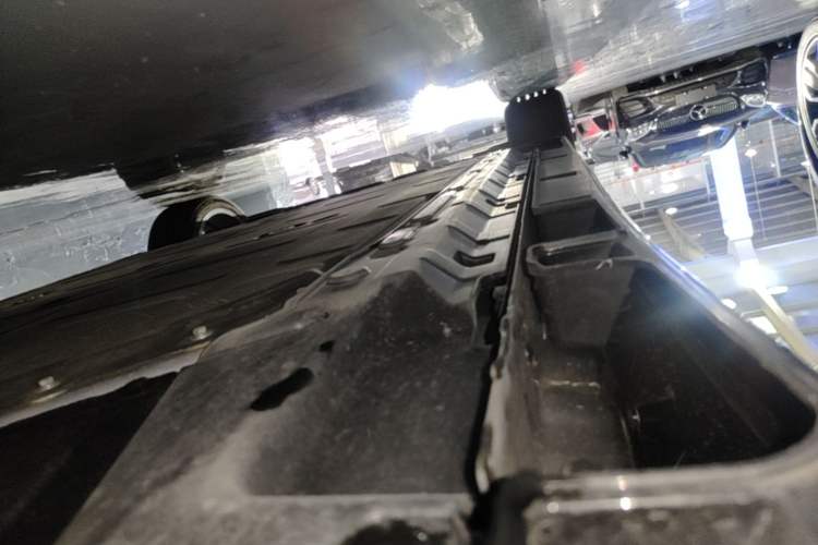Used Leapmotor B01 2025 650 LiDAR Edition Left Side Sill