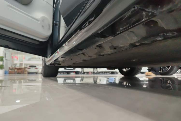 Used Leapmotor B01 2025 650 Enjoyment Edition Left Side Sill