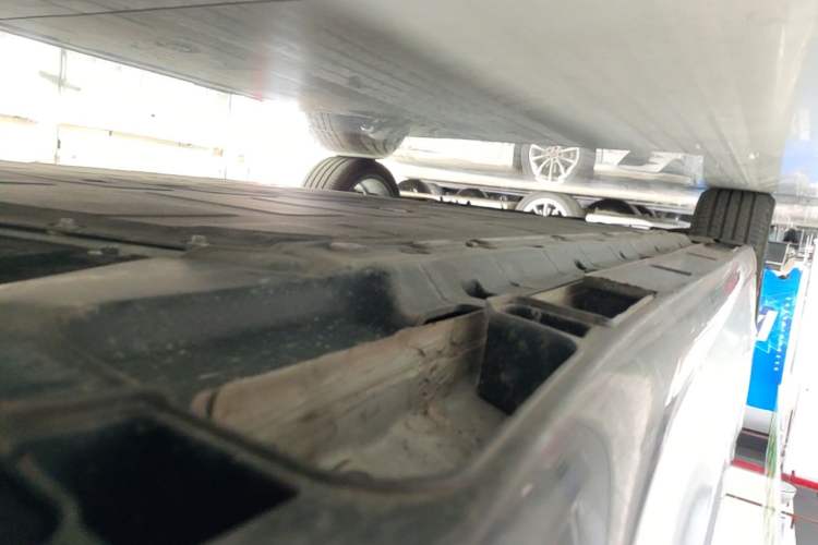 Used Leapmotor B01 2025 650 LiDAR Edition Left Side Sill